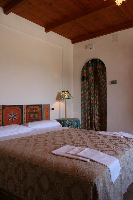 Hôtel Torre Mannella à Citta Sant'Angelo Extérieur photo